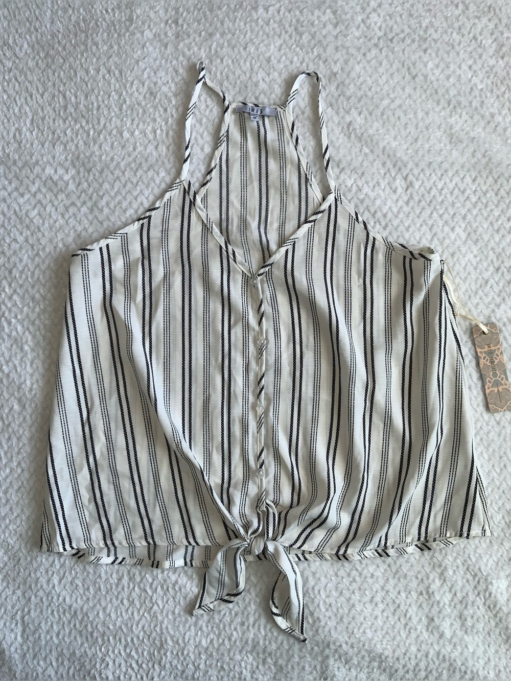 Iris Basic button front tie-knot tank top
